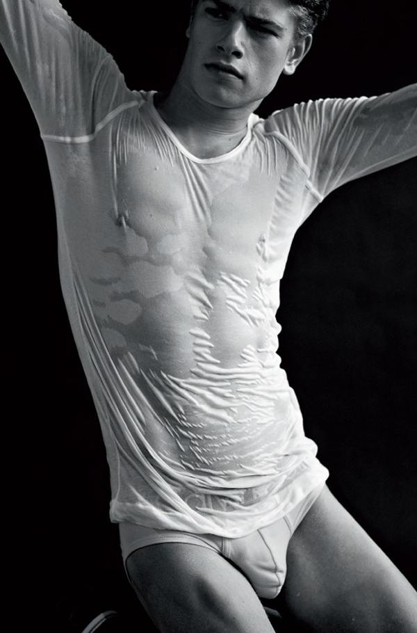 ปนเปนายแบบหนุ่ม