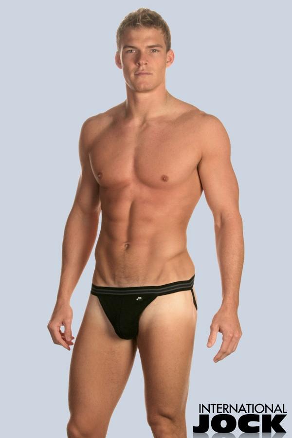 ปนเปนายแบบหนุ่ม