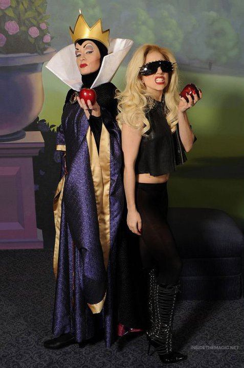 lady gaga & mini perform at tampa nightclub