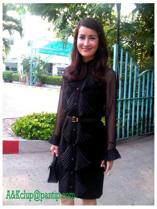 แอน ทองประสม