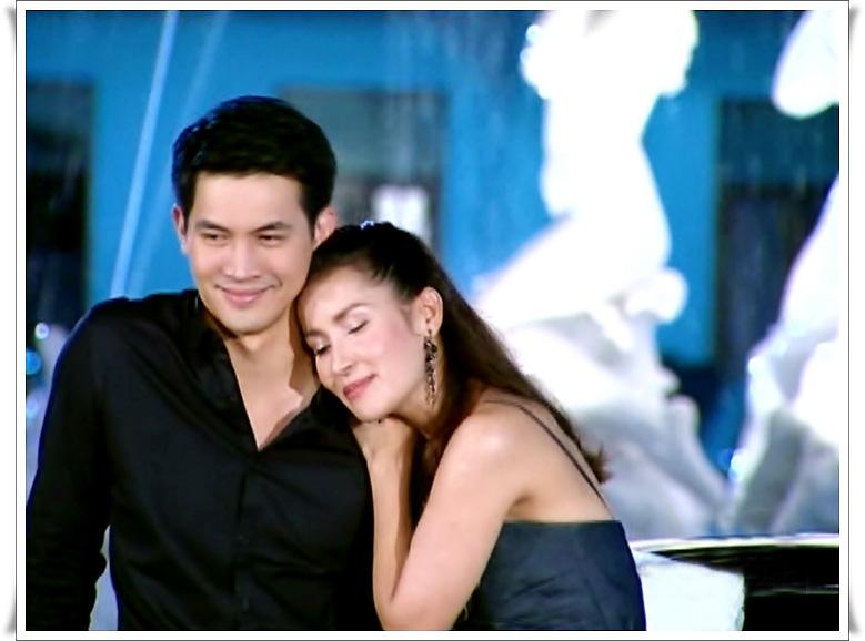 แอน ทองประสม