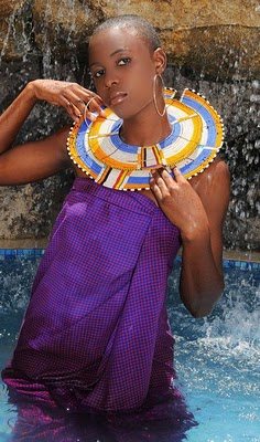 อีโล้นซ่า