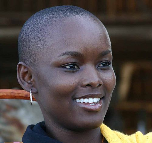 อีโล้นซ่า