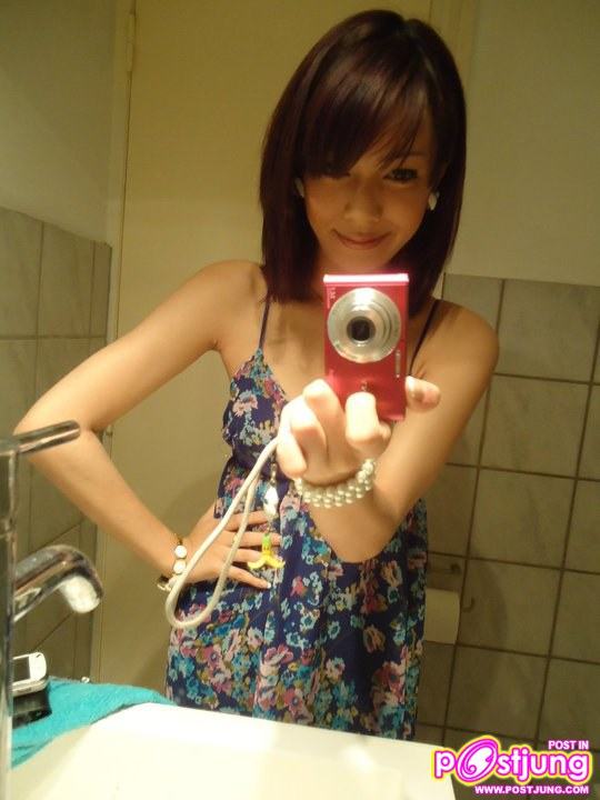 Salina KaL (น้องแคร์) หมายเลข 10 ผู้เข้ารอบ 30 คนสุดท้าย Miss Tiffany 2011