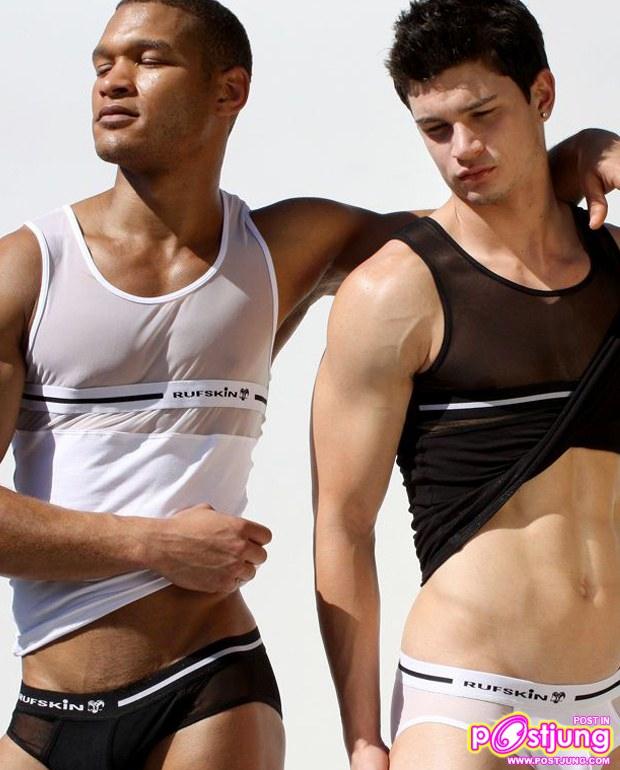 ล่ำอีกสิครับ หล่อได้อีกมั้ย