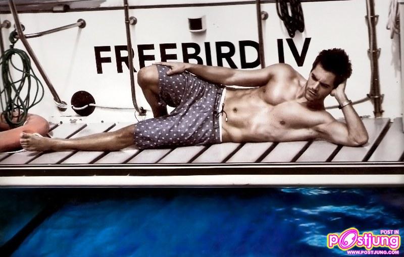 ล่ำอีกสิครับ หล่อได้อีกมั้ย