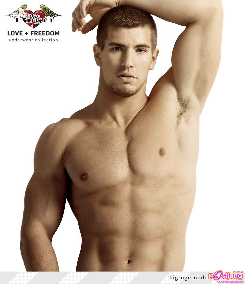 ล่ำอีกสิครับ หล่อได้อีกมั้ย