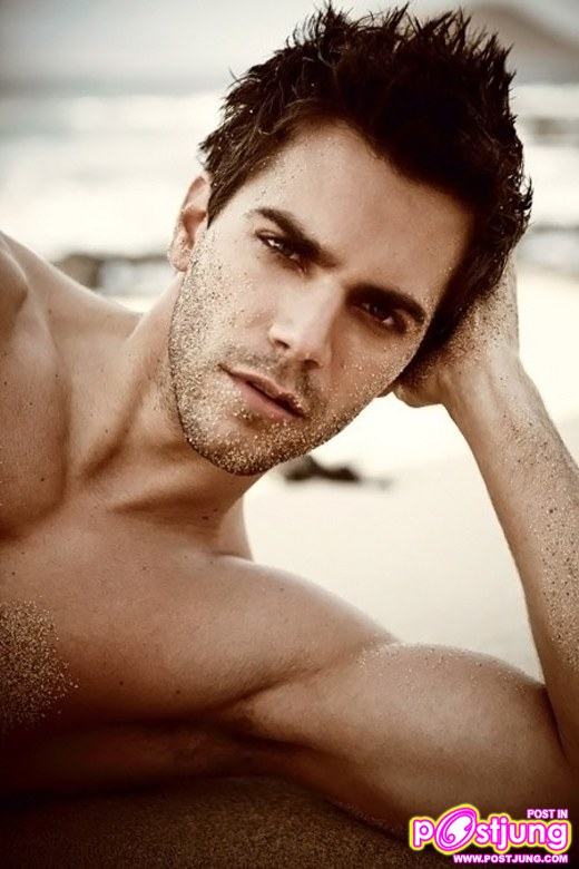 ล่ำอีกสิครับ หล่อได้อีกมั้ย