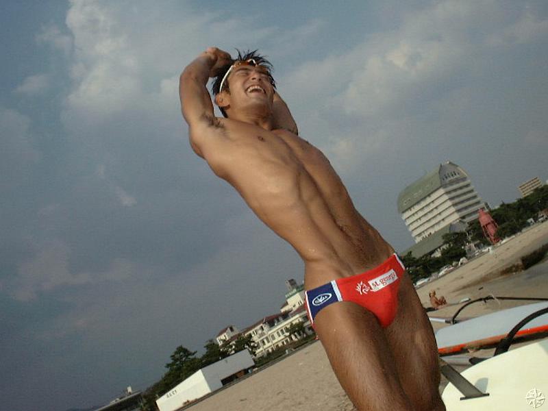 ตี๋ ญี่ปุ่นไปเล่นน้ำ