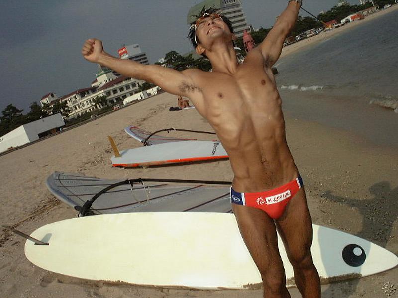 ตี๋ ญี่ปุ่นไปเล่นน้ำ