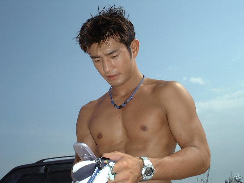 ตี๋ ญี่ปุ่นไปเล่นน้ำ