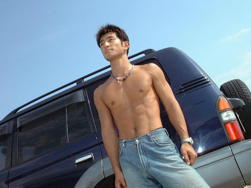 ตี๋ ญี่ปุ่นไปเล่นน้ำ