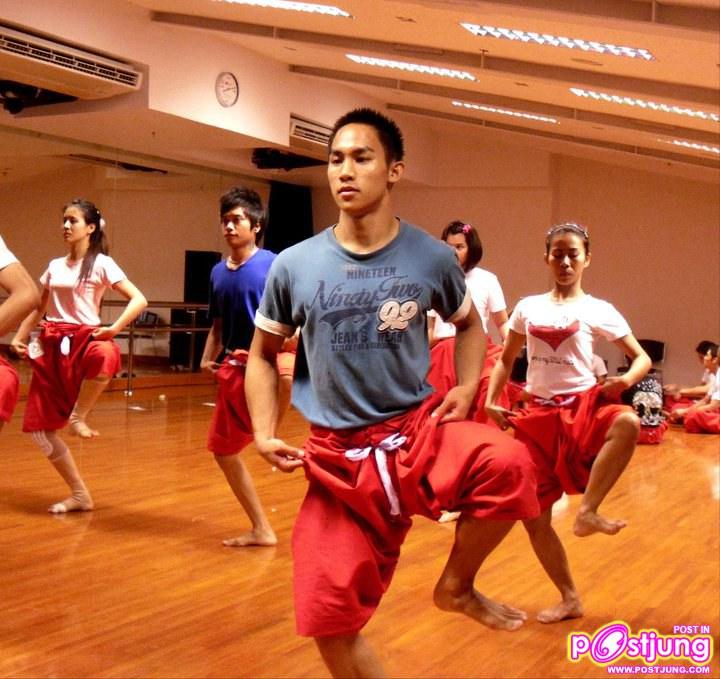 ตามไปดูหนุ่มๆBoxing Boys! - (ฝึกซ้อม)เรียนโขน