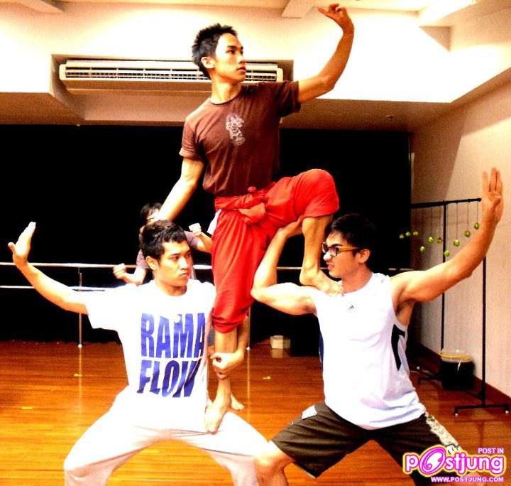 ตามไปดูหนุ่มๆBoxing Boys! - (ฝึกซ้อม)เรียนโขน