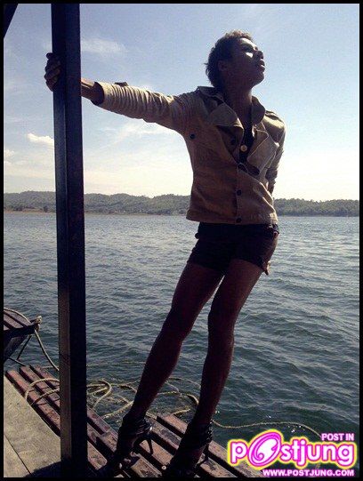 เราเจอรูปกระเทย2คนนี้ถ่ายแบบดูดีน่ะแอบชอบ