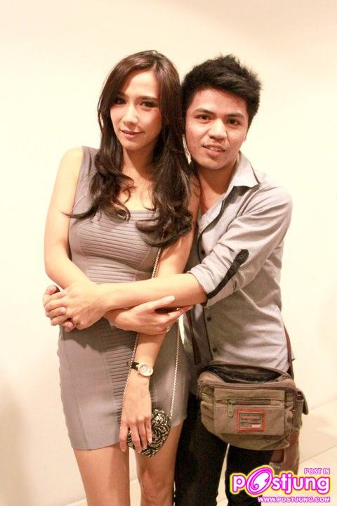 อั้มพัชราภา & สามัญชนแฟนคลับ