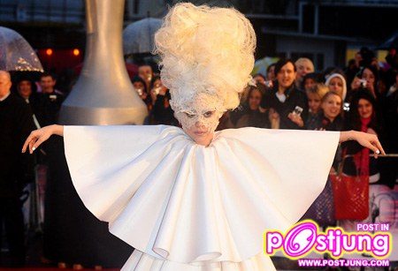 การพัฒนาทีละขั้นกับความเป็นMonster