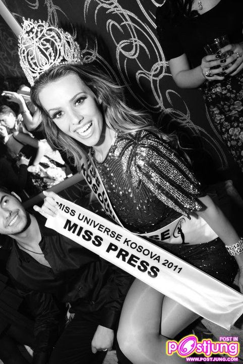 Miss Kosovo ตัวเต็ง MU2011 อีกนาง