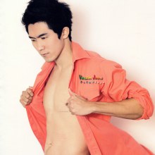 กลับมาแบบแน่น ๆ ไม่แคร์สายตาใครคร่ะ หล่อ เริ่ด ๆ