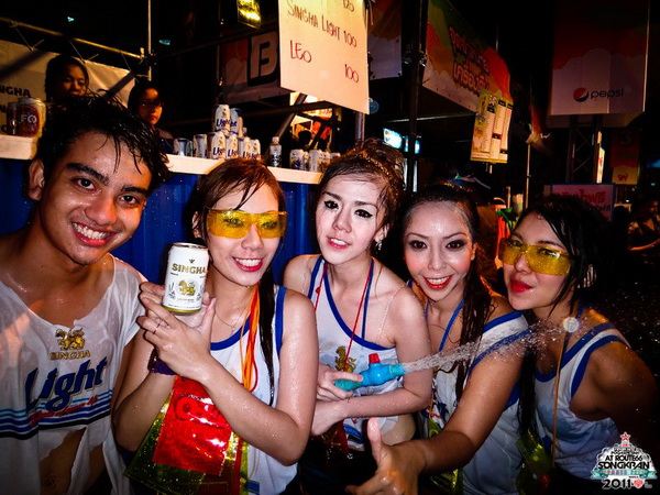 ส่งท้ายเดือนสงกรานต์ เก็บตกRCA