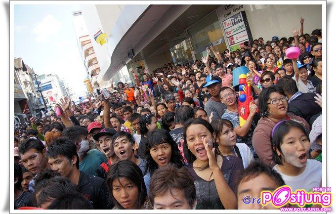 ภาพ งานสงกรานต์หาดใหญ่มิดไนท์ 2554