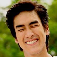 new pic ณเดชน์ ขายเสื้อ เพื่อมูลนิธิรามาธิบดี น่าร๊ากกกมาก