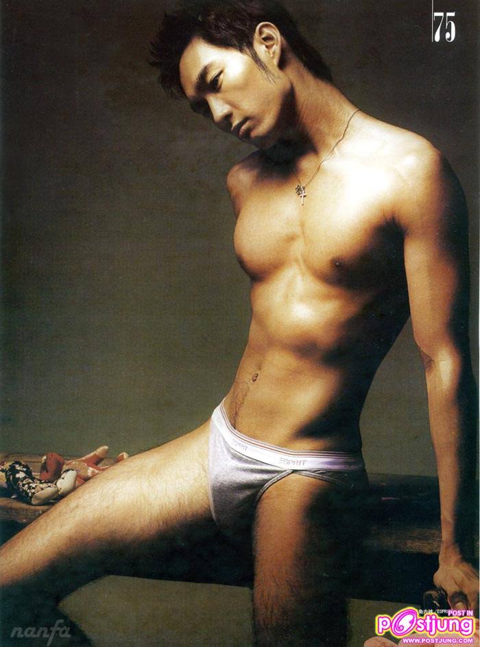 หนุ่มจีนหล่อเข้ม sexy คร่ะ