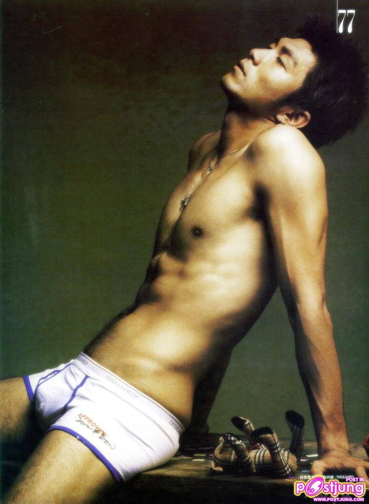 หนุ่มจีนหล่อเข้ม sexy คร่ะ