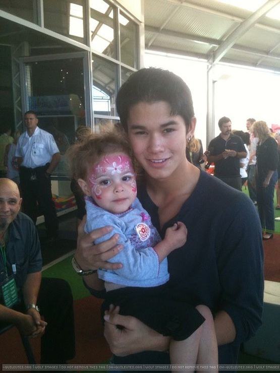 boo boo stewart หนุ่มน้อยจาก twilight