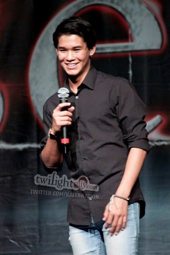 boo boo stewart หนุ่มน้อยจาก twilight