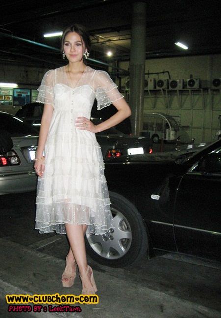 ชมพู่ อารยา ในงาน ชม ชิม ช็อป @ FASHIONISLAND