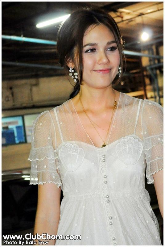 ชมพู่ อารยา ในงาน ชม ชิม ช็อป @ FASHIONISLAND