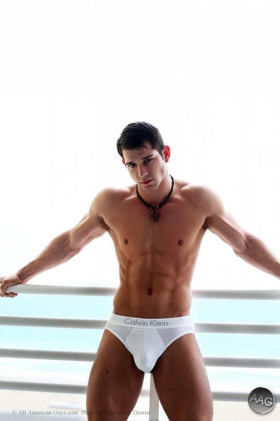 หนุ่มๆนุ่งกางเกงในสีขาวตุงๆByเจ้านางบัว