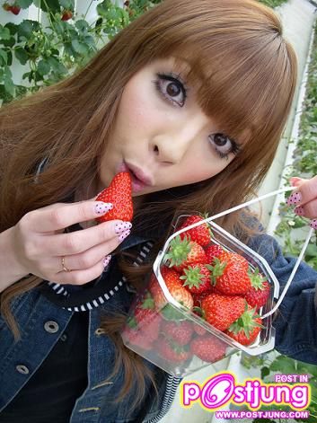 นาโฮะ สาว cawaii สุดน่ารักก