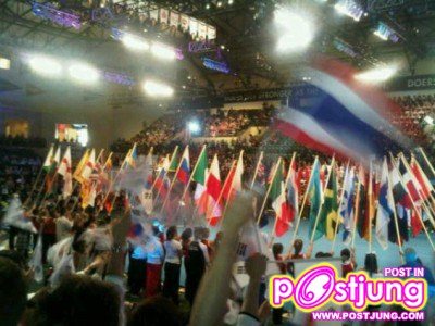 ปอมปอมฯ ม.กรุงเทพ เจ๋ง! คว้าแชมป์โลก2011