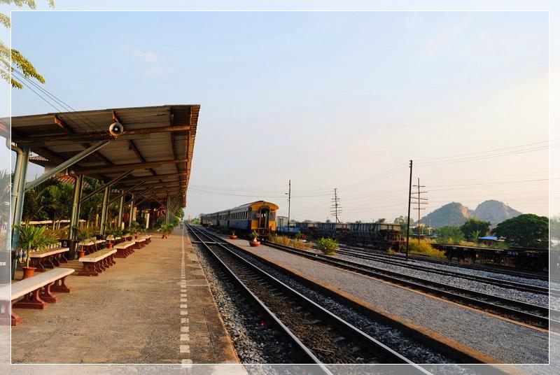 ที่พักผู้โดยสารสถานีรถไฟบ้านหมี่