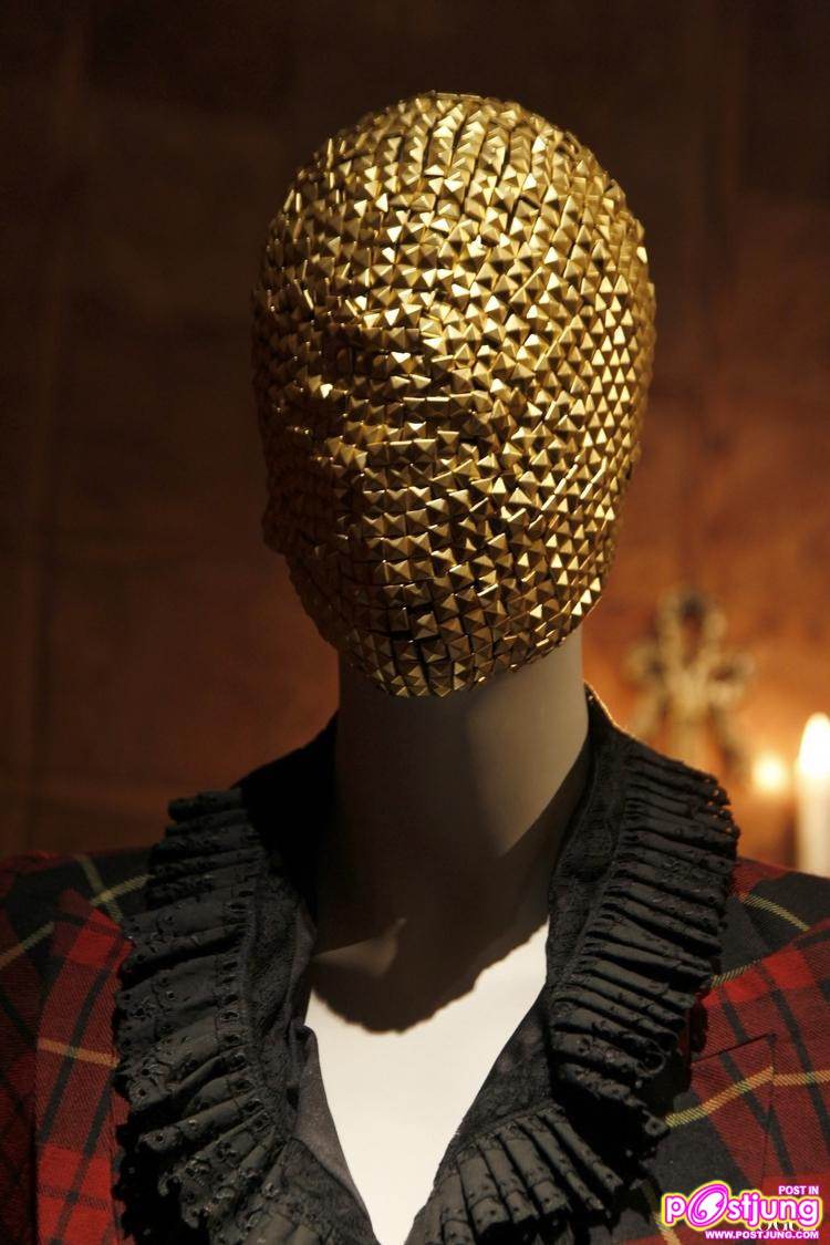 [PREVIEW] ALEXANDER MCQUEEN: SAVAGE BEAUTY