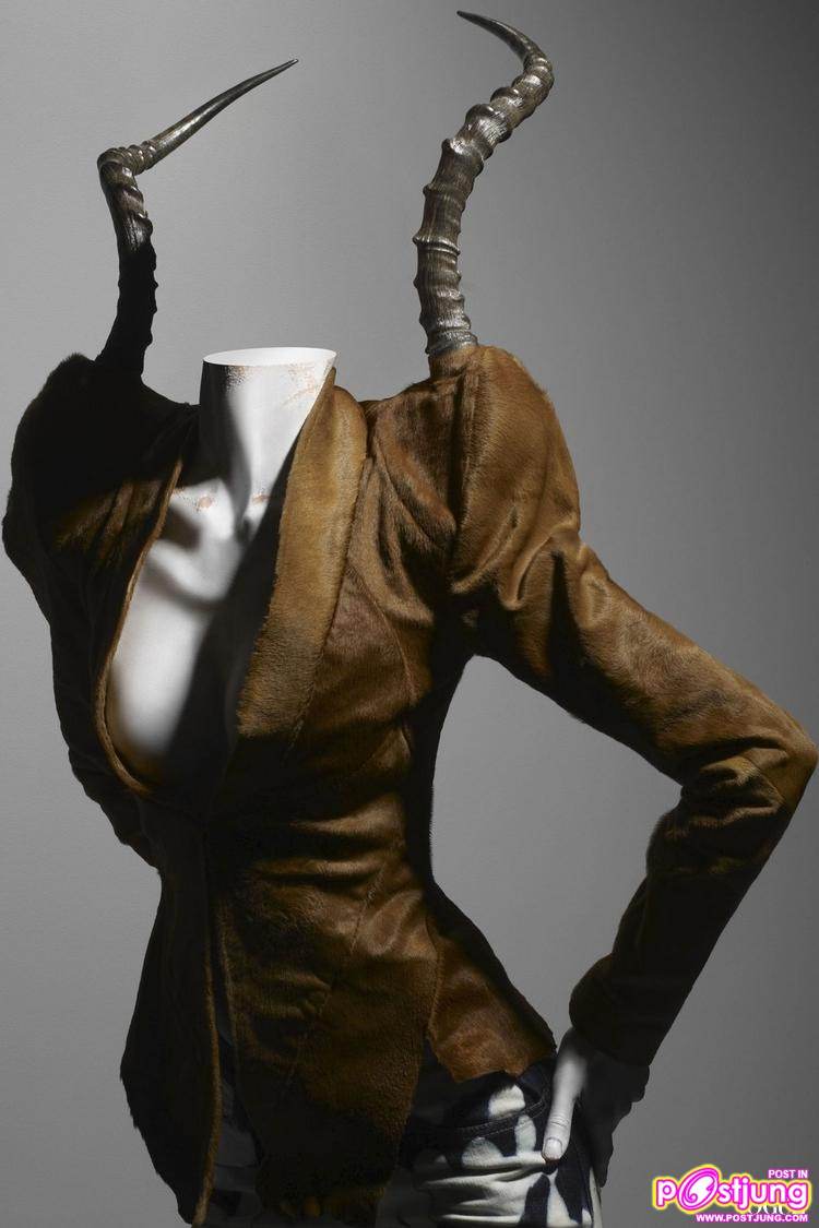 [PREVIEW] ALEXANDER MCQUEEN: SAVAGE BEAUTY
