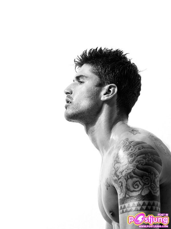 MIGUEL IGLESIAS @ Men's Health (Spain) May 2011