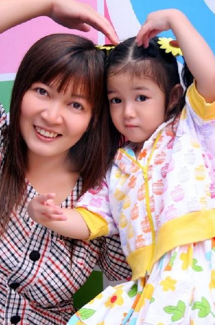 น้องใยไหมกับคุณแม่แจน