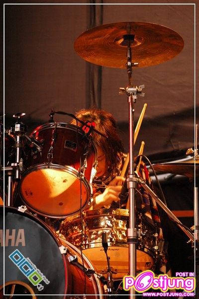 Drum j rock