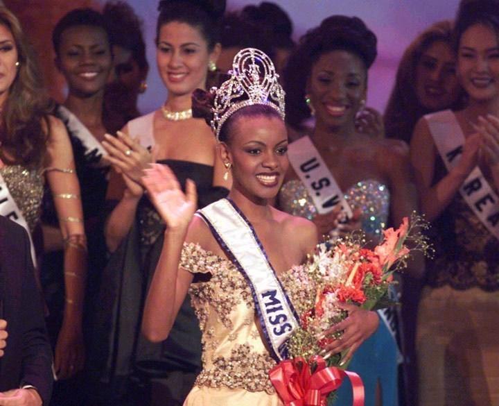 มิส บอสวาน่า ปี 1999 ( เธอได้ฉายยาว่าสุ่มทอง )