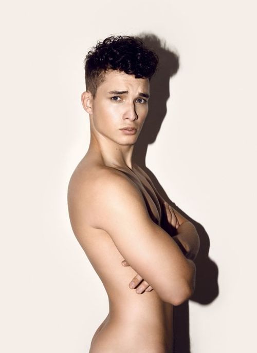 นายแบบหล่อเท่เซ็กซี่มากมาย