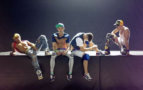 Kazaky วงนักร้องเกย์สุดๆ