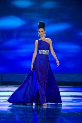 ราตรีชุดไหน ที่ตรึงใจคุณที่สุด ^^