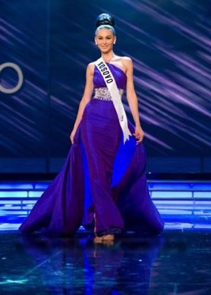 ราตรีชุดไหน ที่ตรึงใจคุณที่สุด ^^