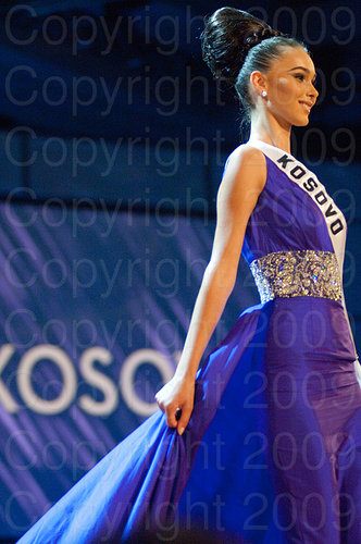 ราตรีชุดไหน ที่ตรึงใจคุณที่สุด ^^