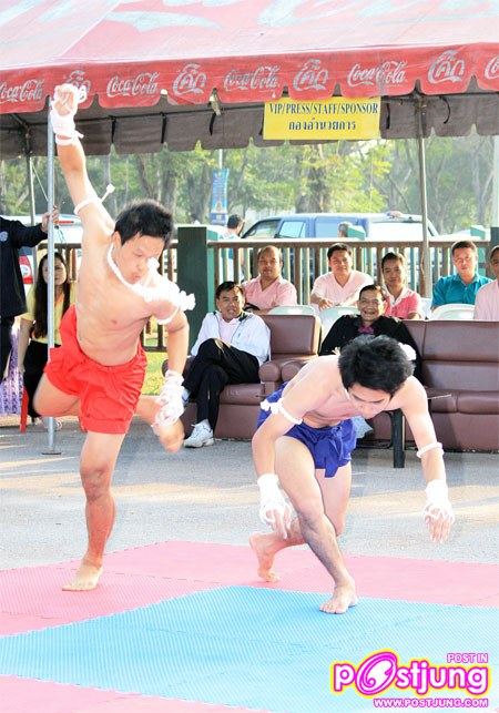 มาดูท่าแม่ไม้มวยไทยมสวยๆ ของหนุ่มทั้ง 2 คนนี้คับ