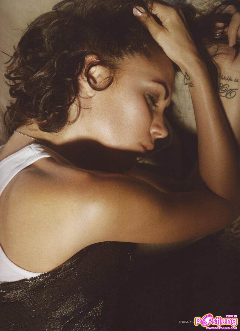 Victoria Beckham @ 10 Magazine UK  spring-summer 2010