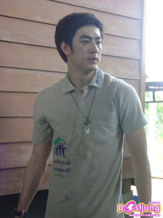 ฟิล์ม-รัฐภูมิ กิจกรรมซ่อมแซมบ้านให้ผู้ประสบอุทกภัยภาคใต้